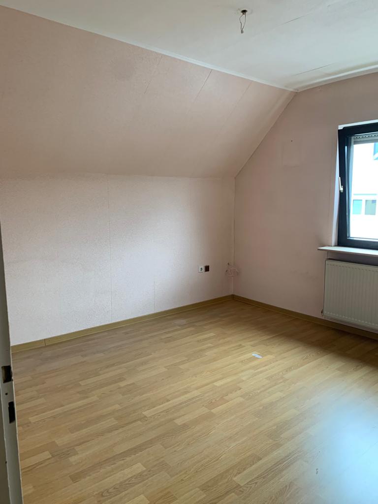 Haushaltsauflösung in Hattersheim, gesamtes Haus inklusive Garten, Keller und Dachboden, beendet am 30.06.23