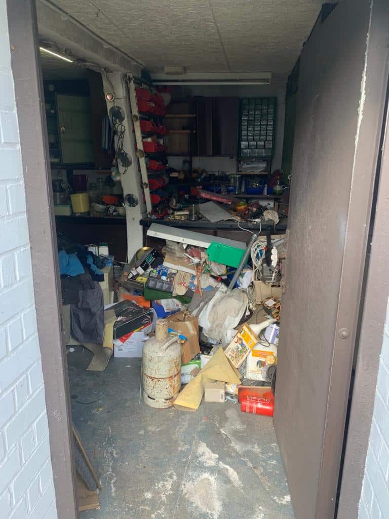 Haushaltsauflösung in Hattersheim, gesamtes Haus inklusive Garten, Keller und Dachboden, beendet am 30.06.23